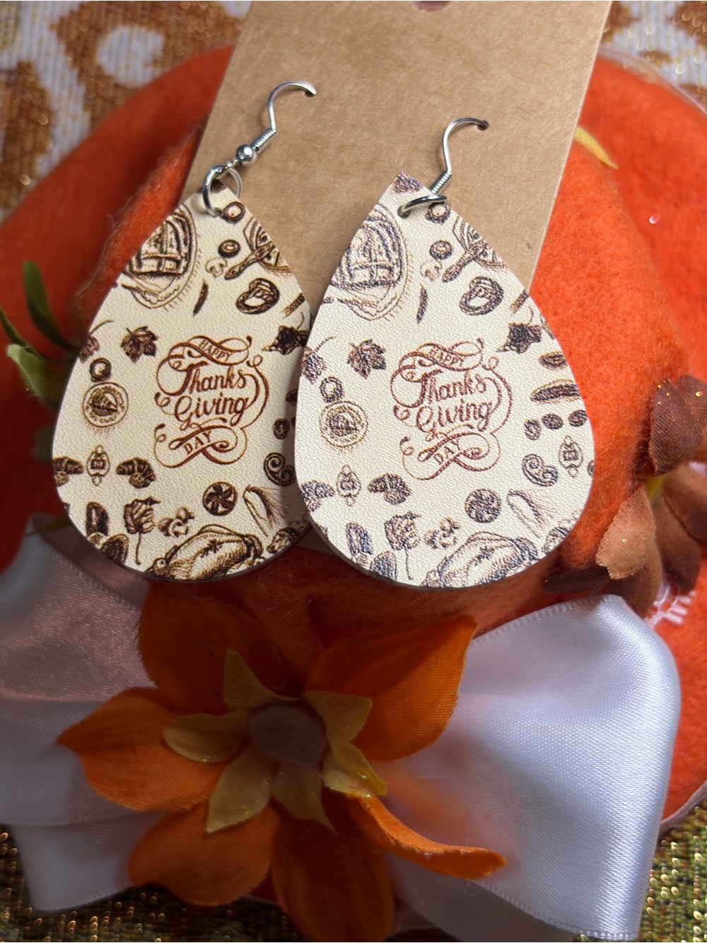 Thanksgiving Teardrop Leather Earrings - Beige Brown